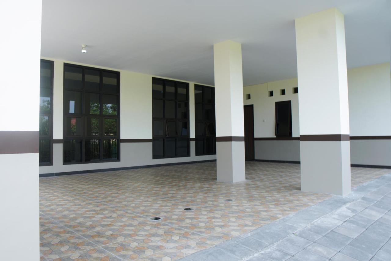 Kost Eksklusif Teduh Hostel Salakan Екстериор снимка